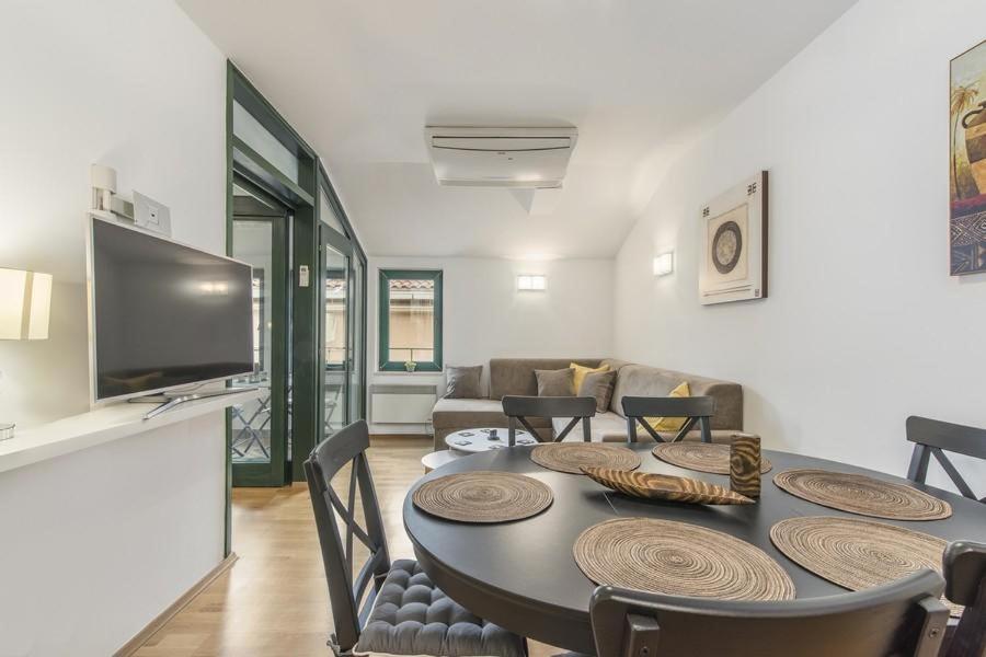 Apartment Matea Novigrad Istria Εξωτερικό φωτογραφία