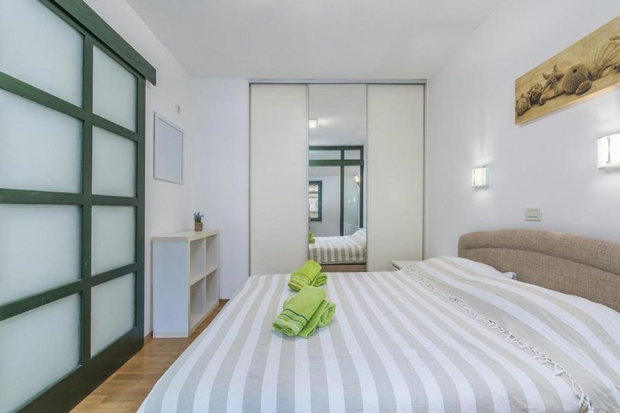 Apartment Matea Novigrad Istria Εξωτερικό φωτογραφία